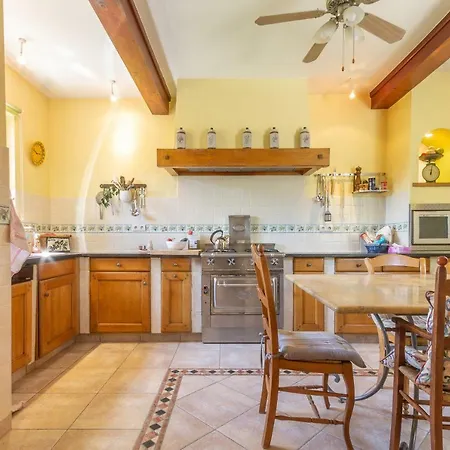 Holiday home Lou Recate